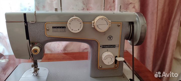 Швейная машина Подольск 142