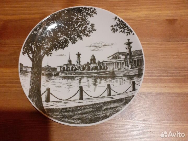 Тарелка настенная лфз