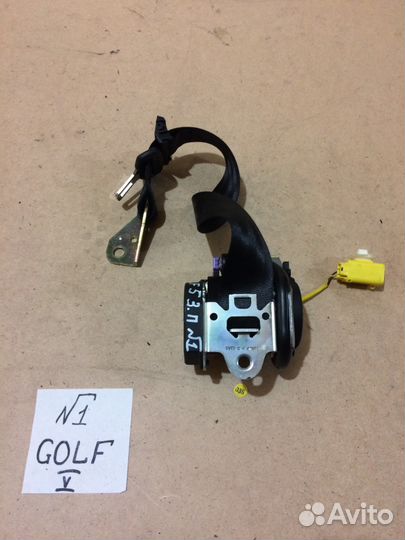 Ремни безопасности Volkswagen Golf V