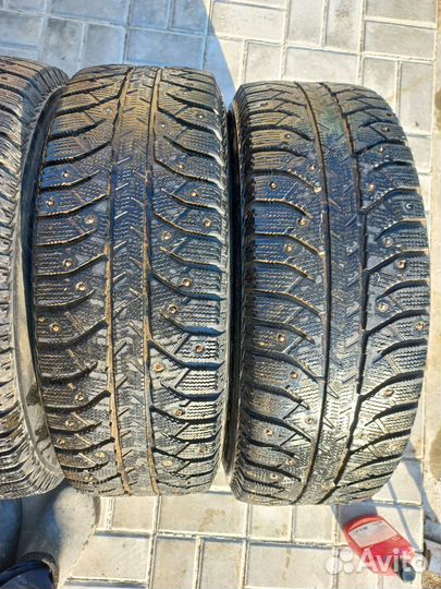 Bridgestone Ice Cruiser 7000 195/65 R15 94Q
