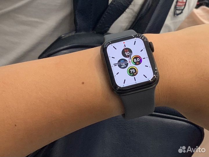 Apple watch 5