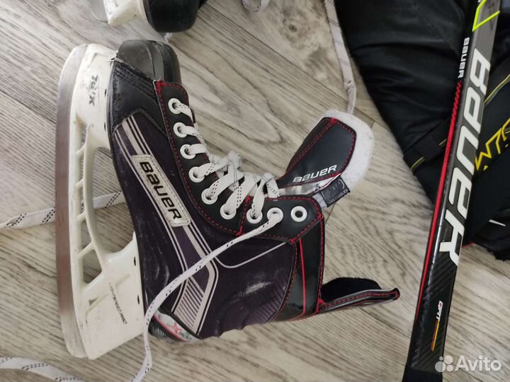 Хоккейные коньки бауэр (36-37 р)