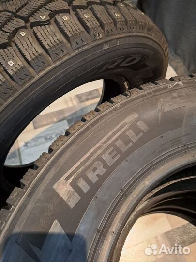 Pirelli Ice Zero 215/70 R16 104T