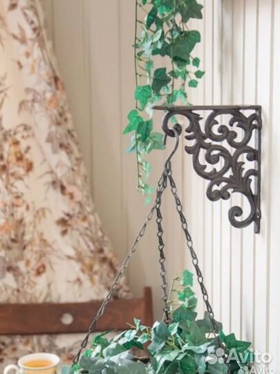 Кронштейн держатель для полки чугун