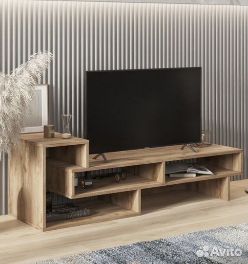 Тумба под телевизор белая / ширина 130