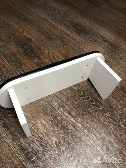 Маникюрная подставка