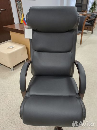 Кресло руководителя натуральная кожа