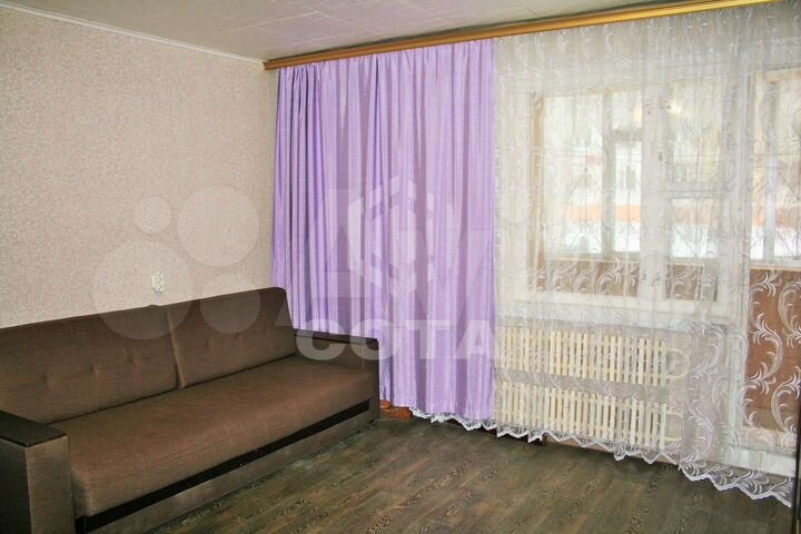4-к. квартира, 74 м², 1/10 эт.