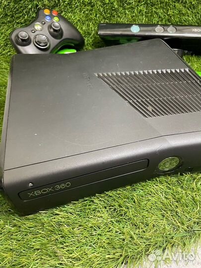 Игровая приставка XBox 360S (арт.97562) р297/9