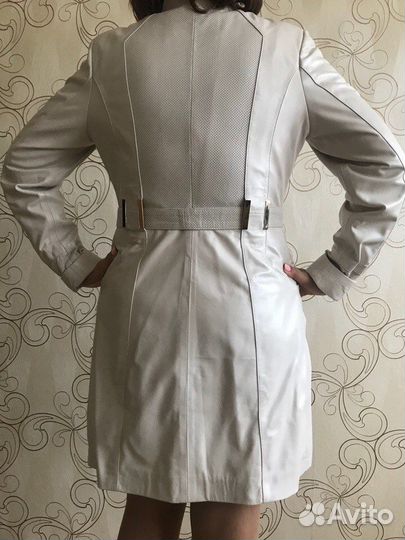Кожаный плащ женский