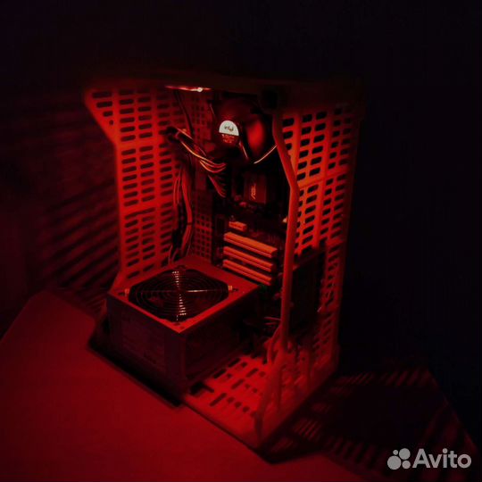 Компьютер RED