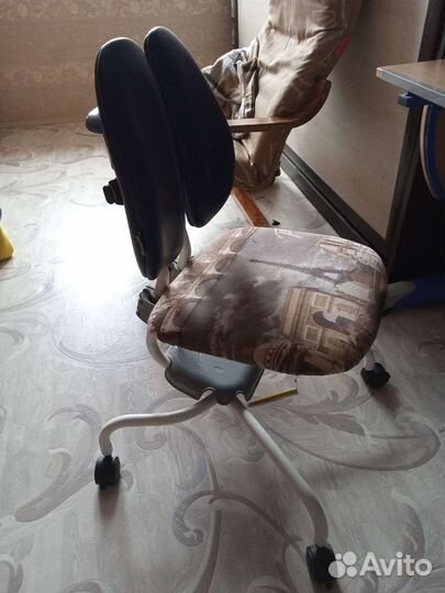 Растущая парта и стул бу