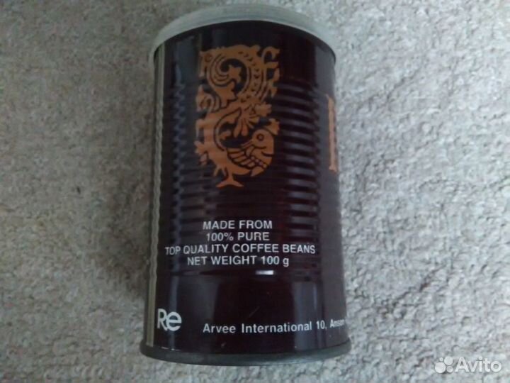 Банка из под кофе для коллекционирования