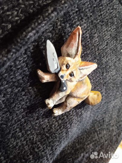 Брошь фенек ручной работы