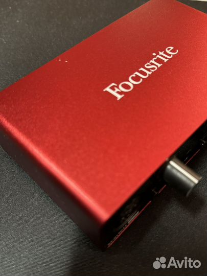 Звуковая карта Focusrite scarlett solo 3rd gen