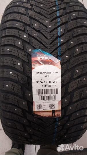 Nokian Tyres Hakkapeliitta 10p SUV 315/35 R21 111T