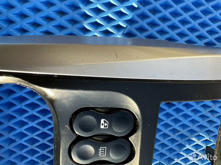 Накладка центральной консоли Nissan Almera g15