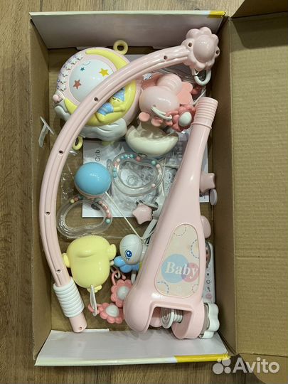 Мобиль музыкальный месяц