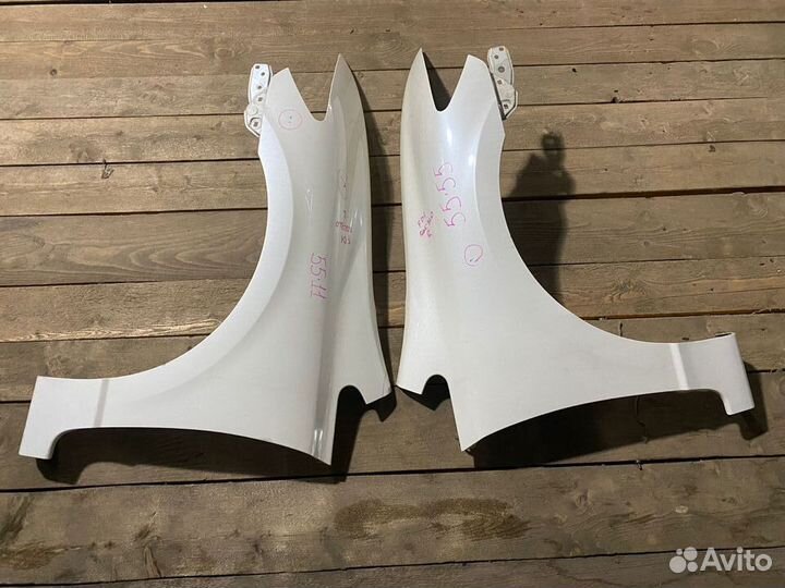 Крыло переднее Honda Civic 4D