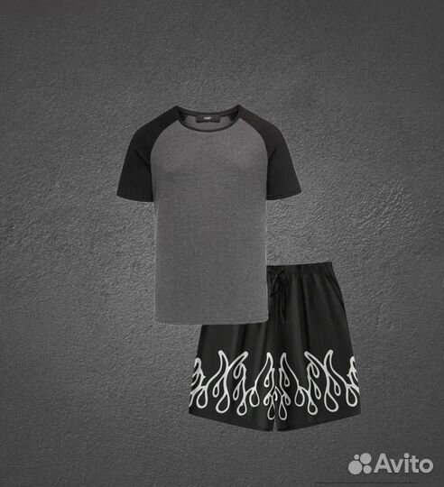 Спортивный костюм