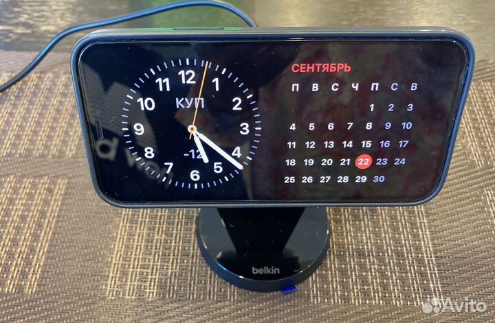 Беспроводные зарядные устройство MagSafe