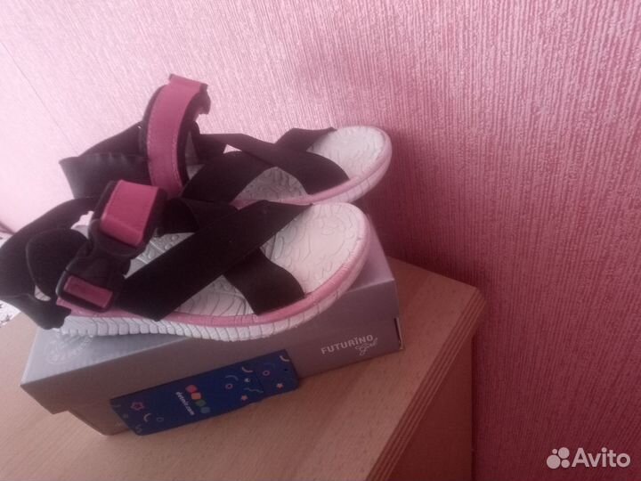 Босоножки для девочки р. 34-35