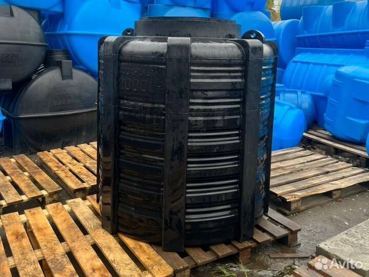 Резервуар пластиковый 2 тонны для сточных вод