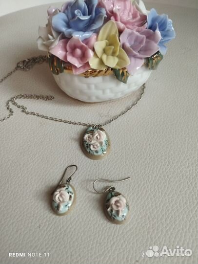 Винтажный комплект серьги и кулон розочки фарфор