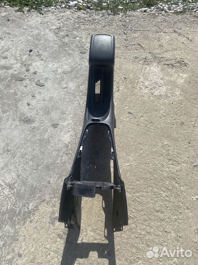 Подлокотник Bluebird Sylphy