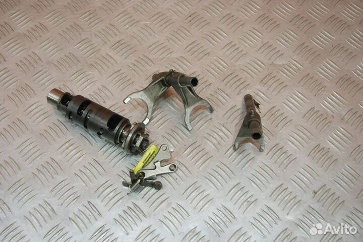 Вал копирный с вилками Suzuki Intruder 400