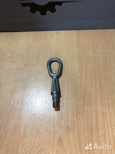 Крюк буксировочный BMW E60