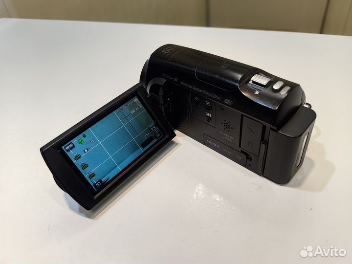 Видеокамера Sony HDR-CX620