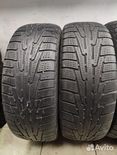 Nokian Tyres Hakkapeliitta R SUV 225/60 R18