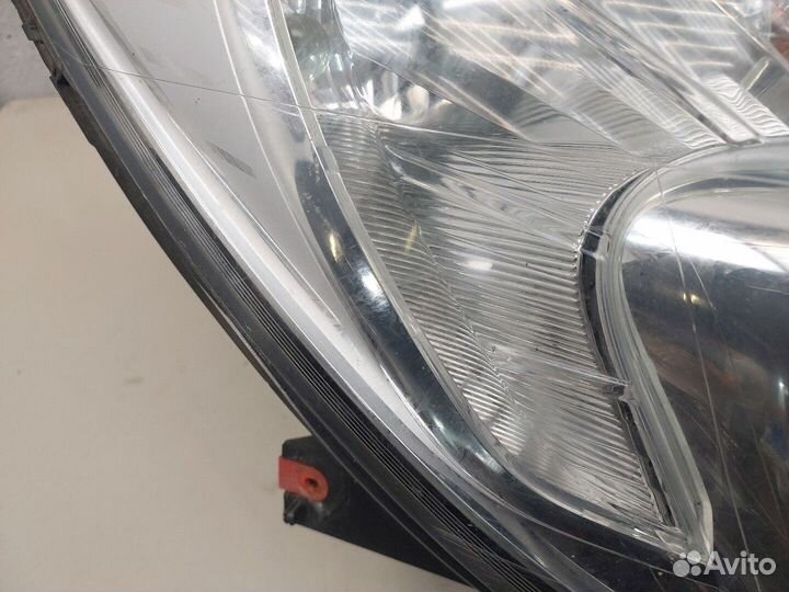 Фара (передняя) Opel Meriva 2010, 2010