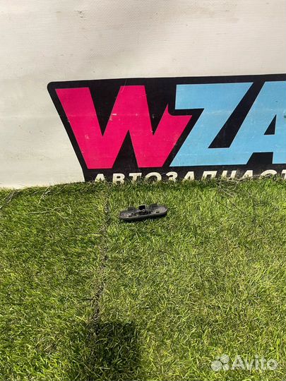 Форсунка омывателя Volkswagen Jetta 7 2019