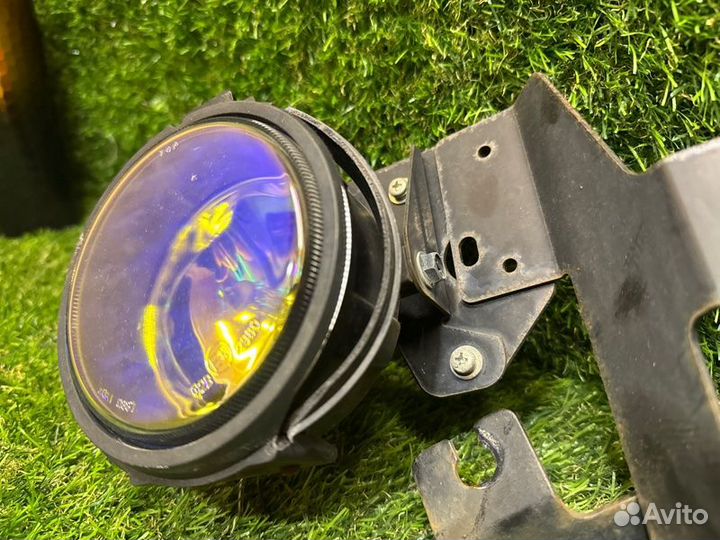 Туманка передняя Mitsubishi Pajero Mini H58A