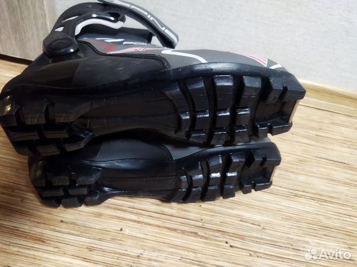 Лыжные ботинки коньковые spine 43раз