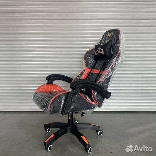 Компьютерное кресло, модель 155 с подножкой