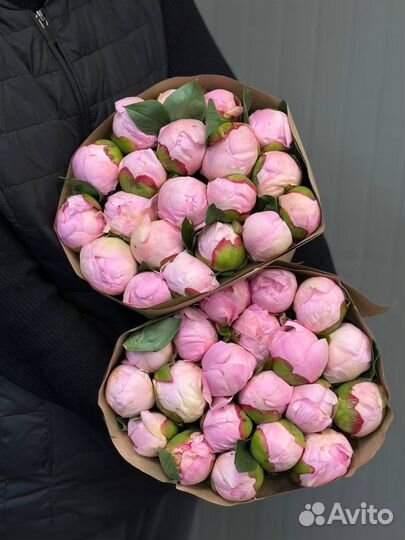 Букеты из пионов с доставкой