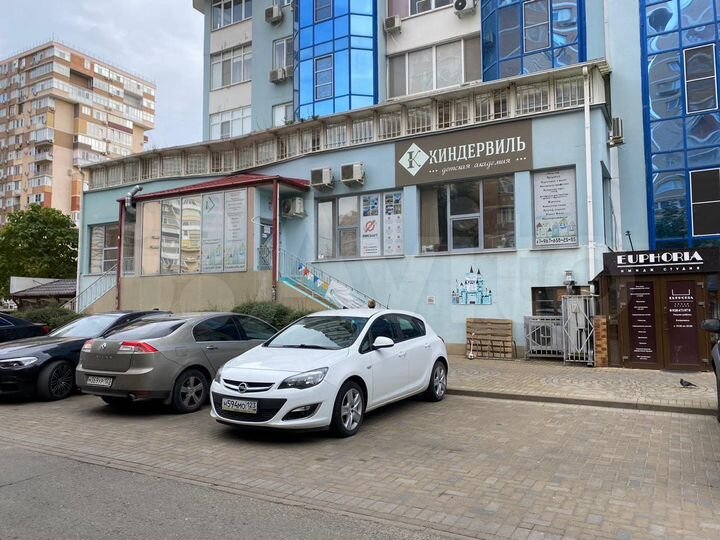 Торговая площадь, 188 м²