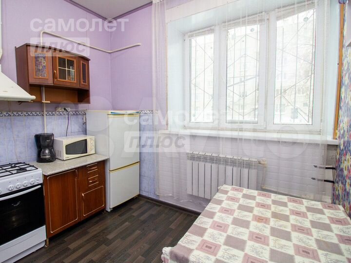 1-к. квартира, 42 м², 1/5 эт.