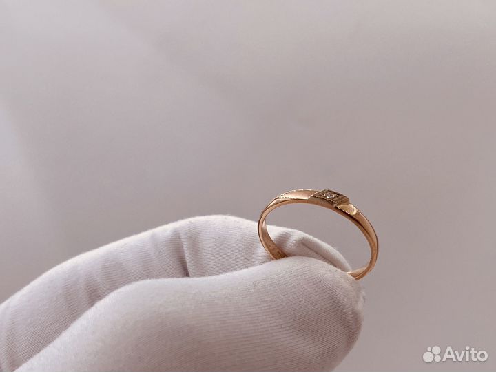 Золотое Кольцо 585 пробы с бриллиантом. Рассрочка