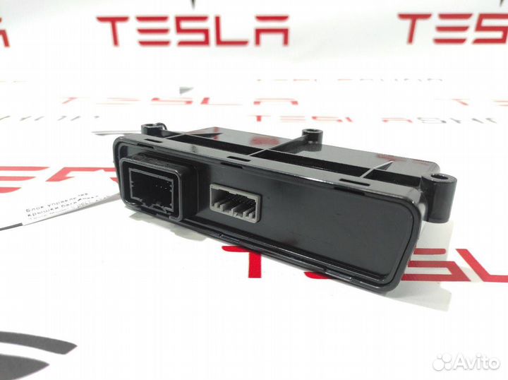 Блок управления крышки багажника Tesla Model S