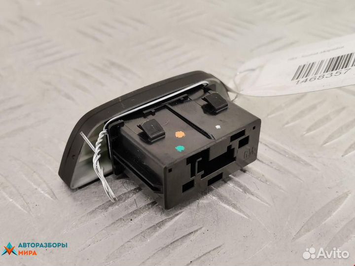 Кнопка аварийной сигнализации Chevrolet Equinox 3