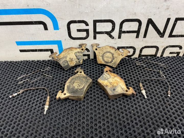 Колодки тормозные задние Mercedes-Benz V-Class