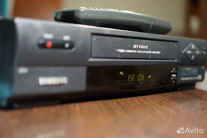 Видеомагнитофон samsung SV-70K