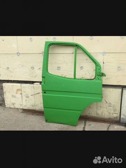 Дверь правая Ford Transit 4-5 до 2000г