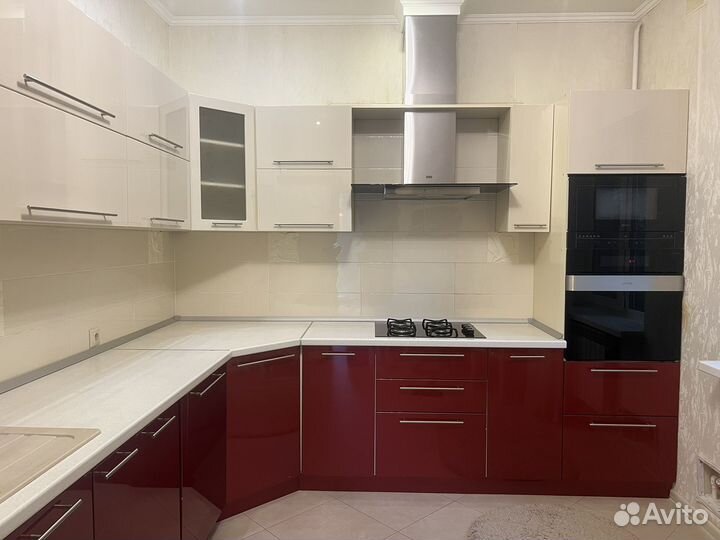 Продается кухонный гарнитур состояние б/у