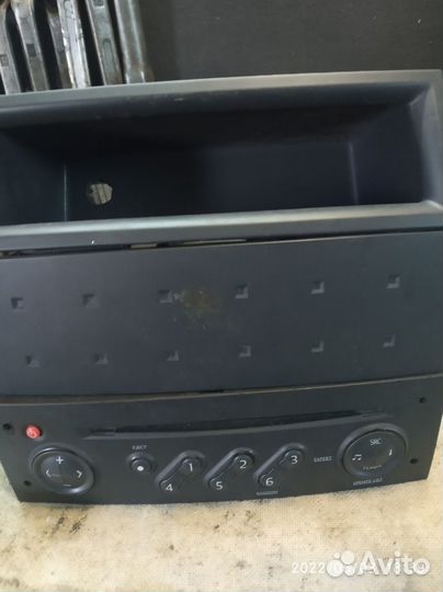 Магнитола Рено megane 2