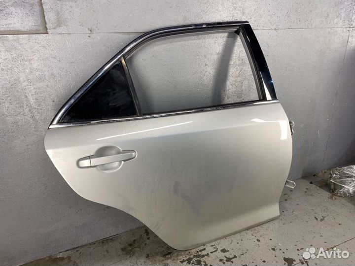 Дверь задняя правая Toyota Camry 50
